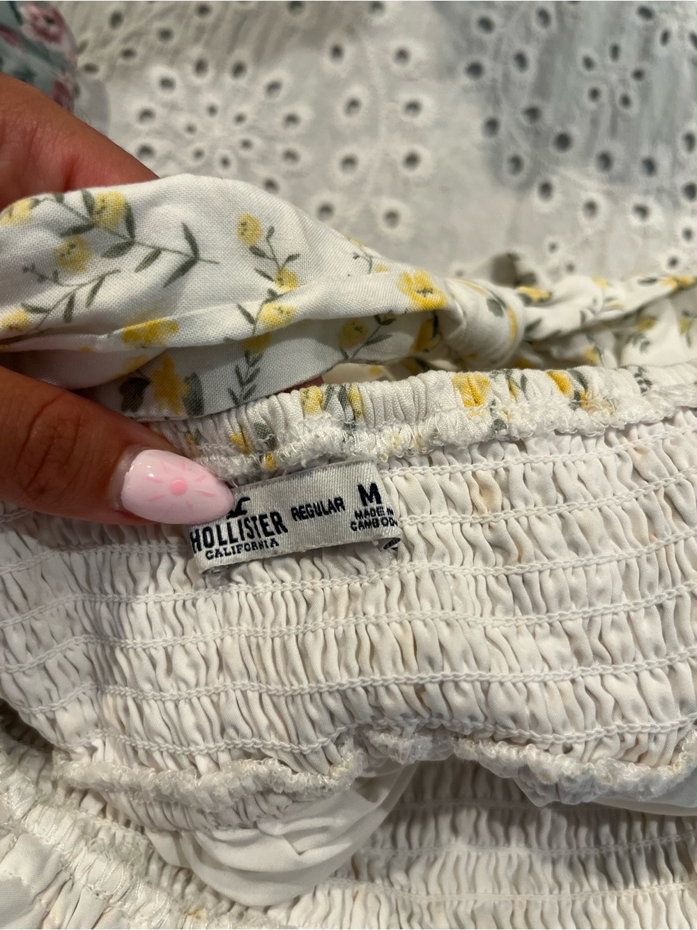 Hollister White Maxi Dress with Yellow Floral Print - Picture 5 of 5